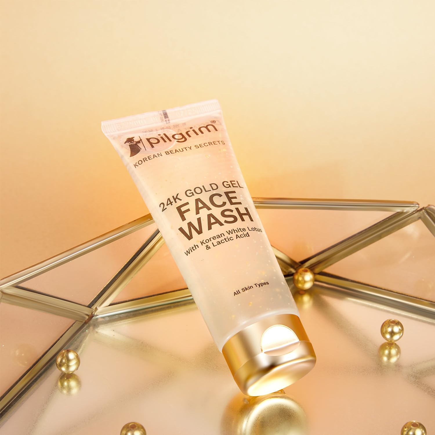 Pilgrim 24k Gold Gel Facewash with Korean White Lotus & Lactic Acid 80ml image 2