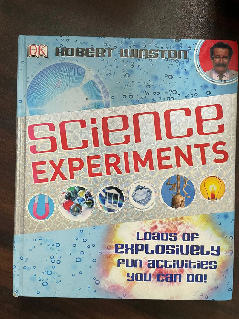Science Experiments: Loads of Explosively Fun Activities to do! [Hardcover] Winston, Robert