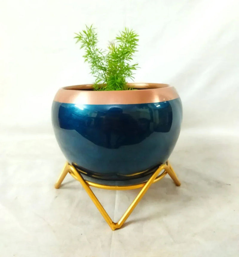 Metal Planter Pot with Gold Stand, Set of 1, Modern Style Planter Set, Indoor Outdoor Home Decor Item for Garden Plants
