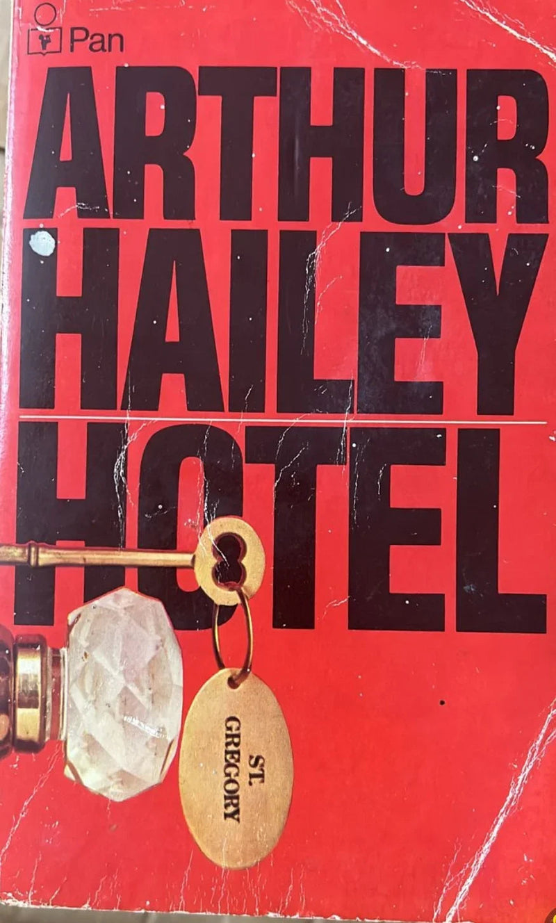 Hotel by Arthur Hailey - old paperback